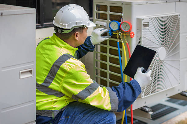 Professional Ac Installation technician working in Port Jefferson Station, NY